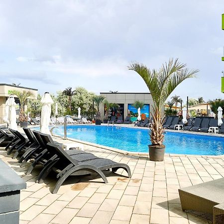 Evelyn'S Apartment Spa&Pool Beach Resort Mamaia Eksteriør billede