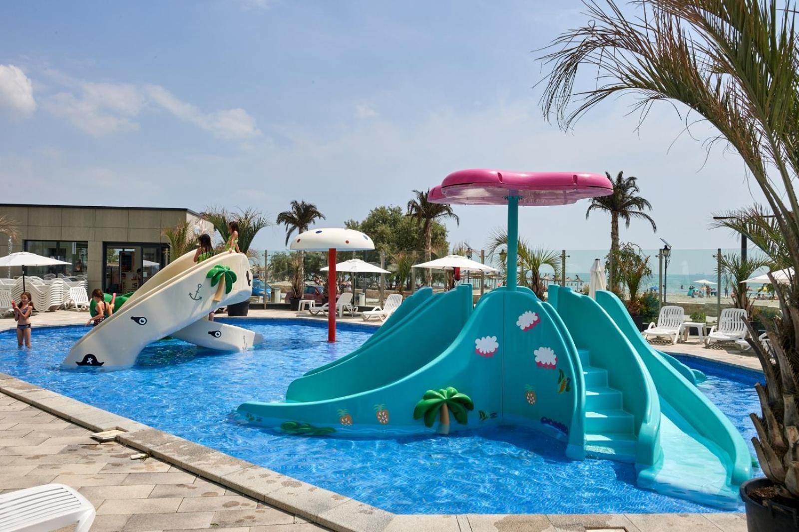 Evelyn'S Apartment Spa&Pool Beach Resort Mamaia Eksteriør billede